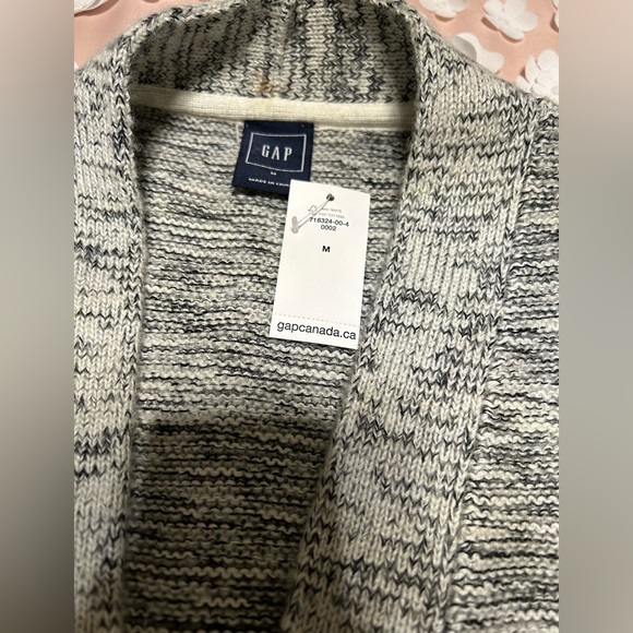 GAP sweater - Picture 4 of 4